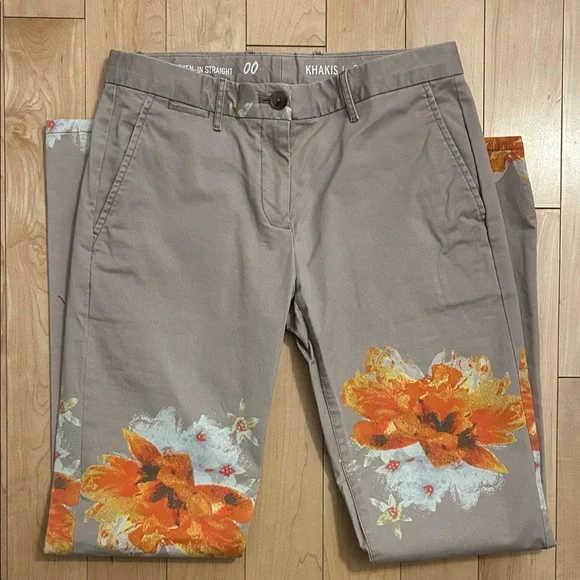 GAP Gray Pants with Orange Floral Design - Picture 6 of 6